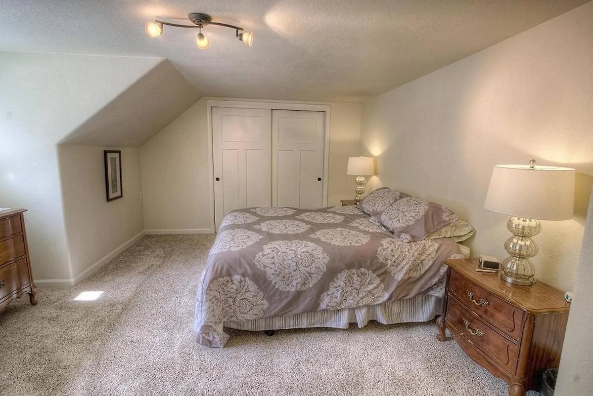 Holiday home Corner Pocket Chalet Home South Lake Tahoe United States