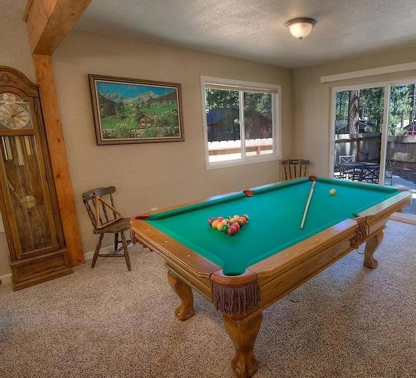 Holiday home Corner Pocket Chalet Home South Lake Tahoe
